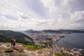 norwegen-wanderreise-berge-tal