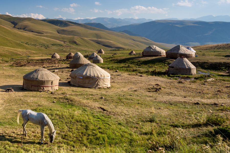 Mongolei-Erlebnisreise: Im weiten Land der Nomaden